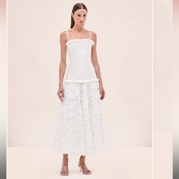 Alexis Dresses & Skirts - Alexis Maitland Dress in White